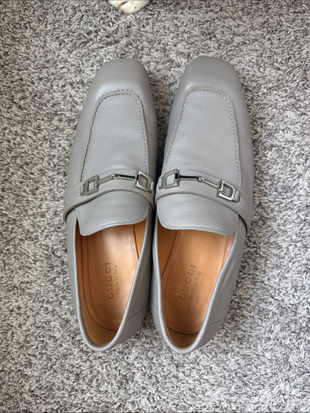 Gucci elegant leather